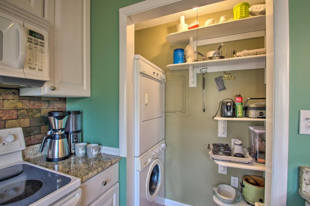 Wintergreen Resort Mountain Condo With Pool Access! Lyndhurst Eksteriør billede